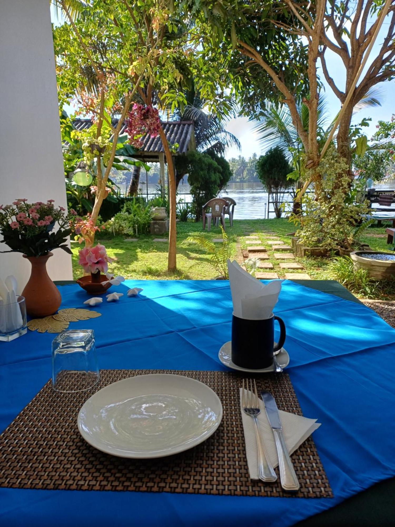 Villa River View Aluthgama Eksteriør billede